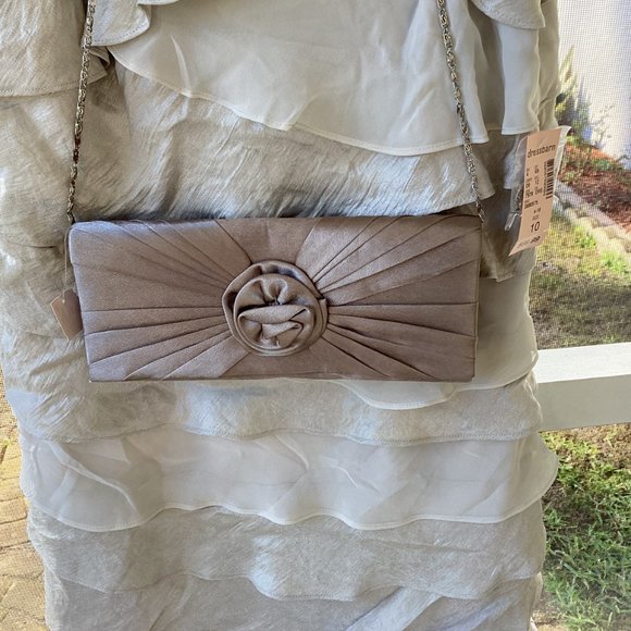 Dress - Picture 4 of 6